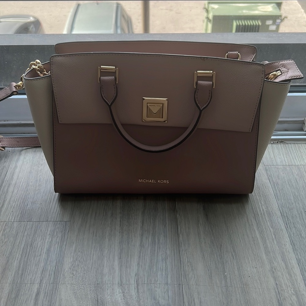 Michael Kors Crossbody or Shoulder Purse